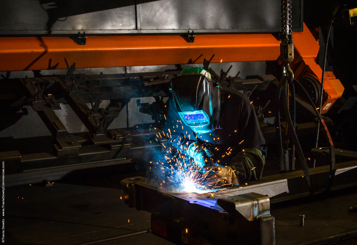 steel-manufacturing-plant-welder-working